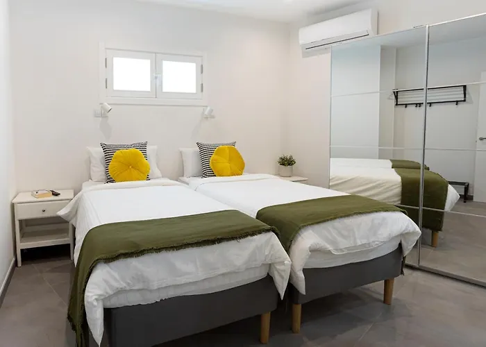 Hd Mogan Canal Apartments